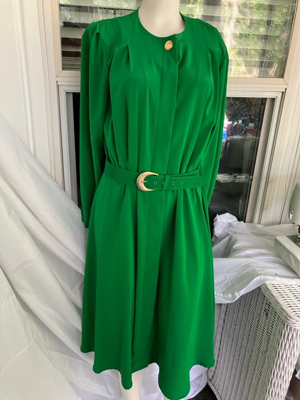 Vintage Emerald Green Long-Sleeve Belted Midi Dress.